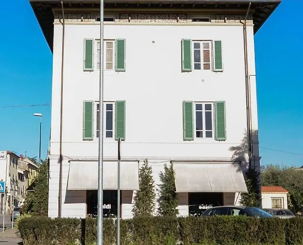 Charme Con Parcheggio *