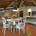 Apartamento Charme Con Parcheggio *