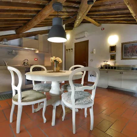Apartamento Charme Con Parcheggio *